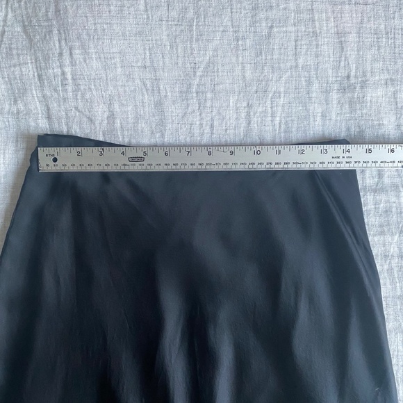 NWT Ann Taylor black silk bias cut long skirt Size 6 - Picture 7 of 15